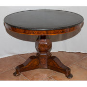 Guéridon époque Charles X 1824 à 1830.