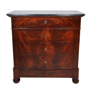 Petite commode en acajou époque restauration