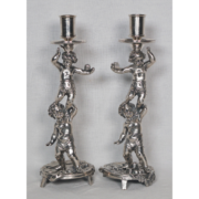 Paire de bougeoirs en bronze argenté signés Alphonse Giroux Paris