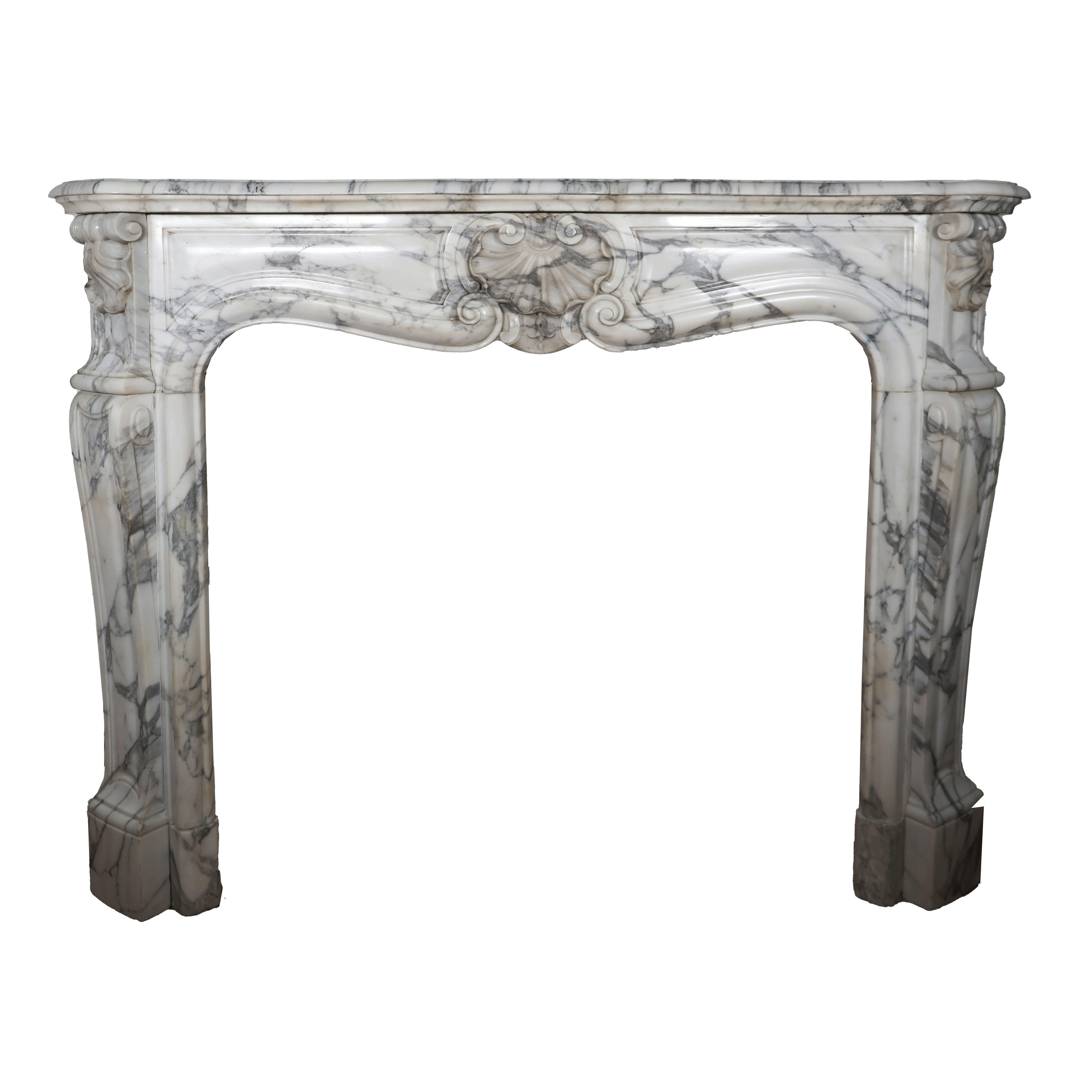 Cheminée style Louis XV en marbre Arabescato fin XIXème siècle