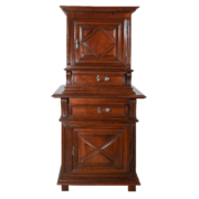 Cabinet en noyer époque Louis XIII