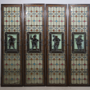 Suite de quatre vitraux anciens en verre au plomb fin XIXᵉ
